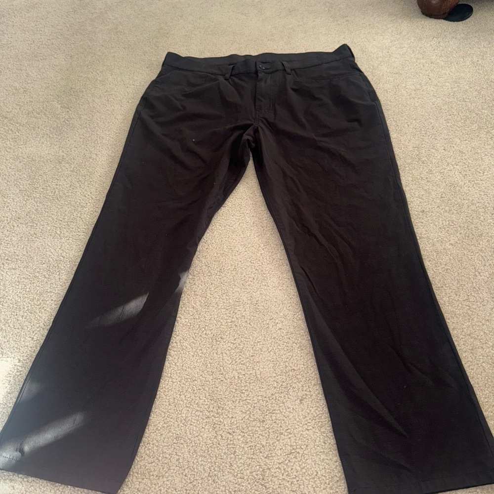 Ben Hogan Chino Pants Men's 38x30 Black Pockets Stretch RelaxedFit Straight Leg